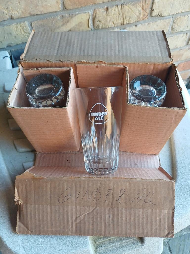 Ginder Ale bier glazen, Ophalen