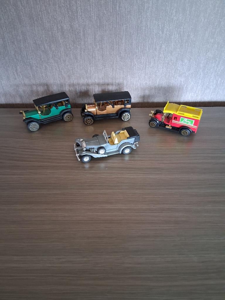 Speelgoed auto's oldtimer 4 stuks, Ophalen of Verzenden, Zo goed als nieuw