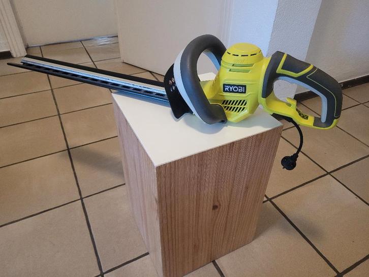Ryobi RHT5150 Electric Wire Hedge Shears 500 W Cut 50 cm, Jardin & Terrasse, Débroussailleuses, Comme neuf, Électrique, 50 cm ou plus