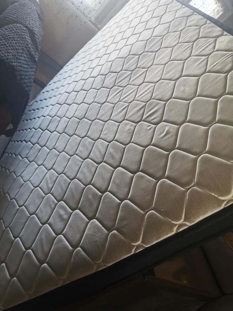 Matelas 2 places 160/200, Enlèvement, Matelas