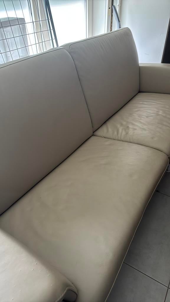 Lederen zetel goeie staat, Huis en Inrichting, Slaapkamer | Slaapbanken, Ophalen, Zo goed als nieuw