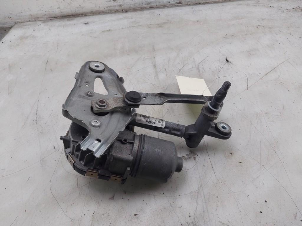 MOTEUR + TRINGLERIE ESSUIE GLACE AVANT 5008 I (0A / 0E), Robert Bosch AG, Utilisé, Robert-Bosch-Allee 1
74232  Abstatt, DE, Engineering@bosch.com