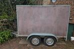 Remorque fermé double essieux