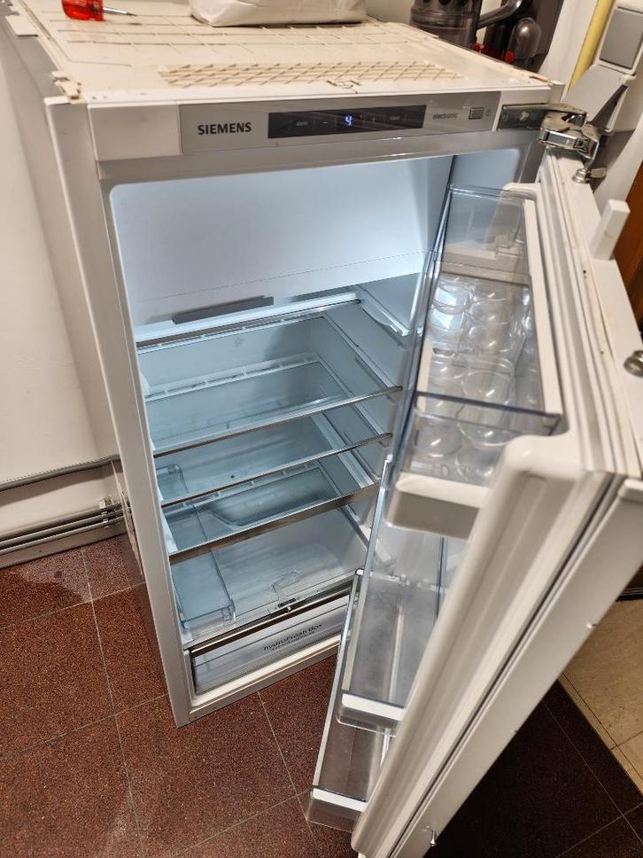 Réfrigérateur Siemens encastrable KI42LAF30, Elektronische apparatuur, Koelkasten en IJskasten, Gebruikt, Met vriesvak, 150 tot 200 liter
