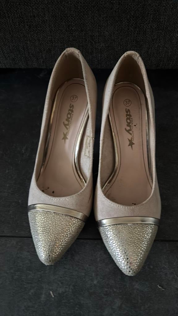 Schoenen te koop, Ophalen, Zo goed als nieuw