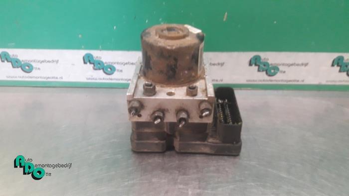 ABS Pomp van een Peugeot 207 (207 06-), Auto-onderdelen, Elektronica en Kabels, Peugeot, Gebruikt, 3 maanden garantie, Ophalen of Verzenden