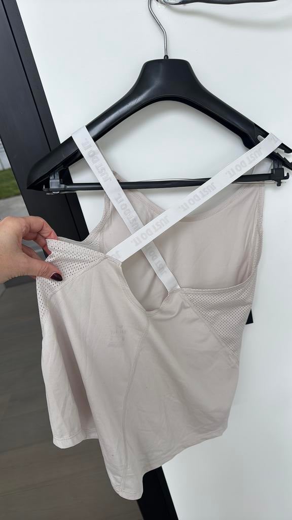 Top de sport tendance, Sports & Fitness, Course, Jogging & Athlétisme, Enlèvement, Comme neuf, Nike