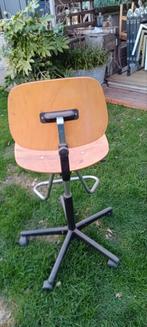 Vintage kruk met voetsteun, Huis en Inrichting, Ophalen