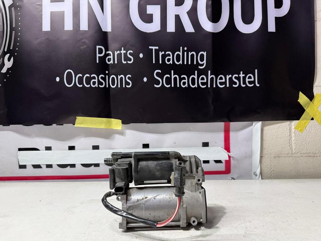 Mercedes-Benz C W205 luchtvering compressor, Gebruikt, -, -, Ophalen of Verzenden