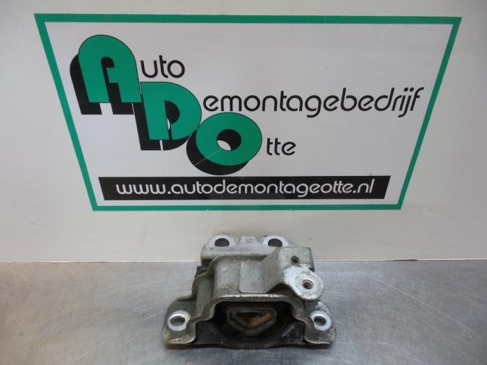 Support boîte de vitesse d'un Alfa Romeo Mito, Autos : Pièces & Accessoires, Suspension & Châssis, Alfa Romeo, Utilisé, 3 mois de garantie