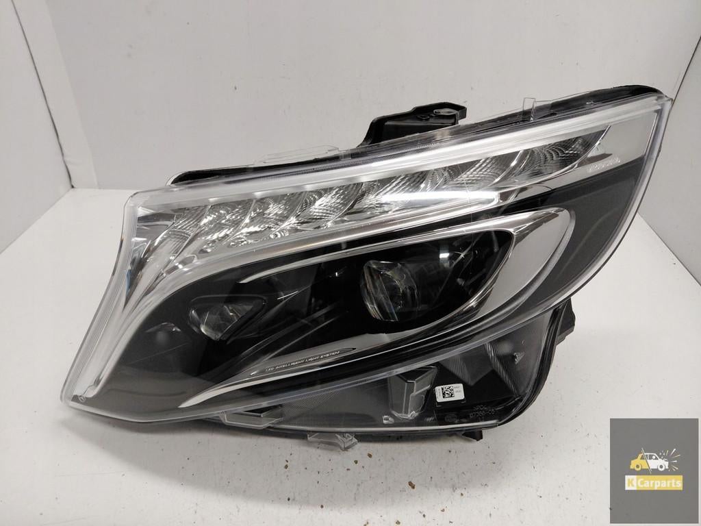 A4479061801, Mercedes V-Klasse W447 Lift Full Led ILS Zwart, Gebruikt, Mercedes-Benz AG, Mercedes-Benz, Mercedesstrasse 120
70372  Stuttgart, DE