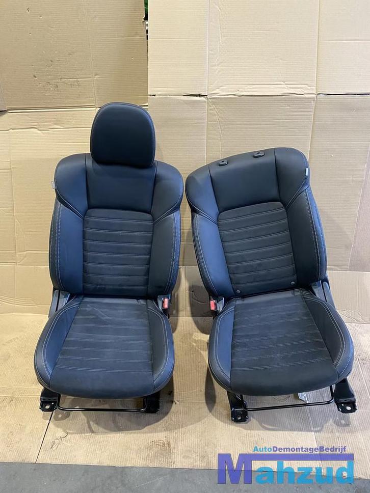 MITSUBISHI OUTLANDER PHEV Zwart leer interieur 2018, Auto-onderdelen, Interieur en Bekleding, Mitsubishi, Gebruikt