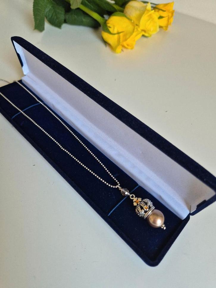 Ketting met hanger – champagnekleurige parel & Swarovski, Bijoux, Sacs & Beauté, Colliers, Neuf, Beige, Avec pendentif, Enlèvement