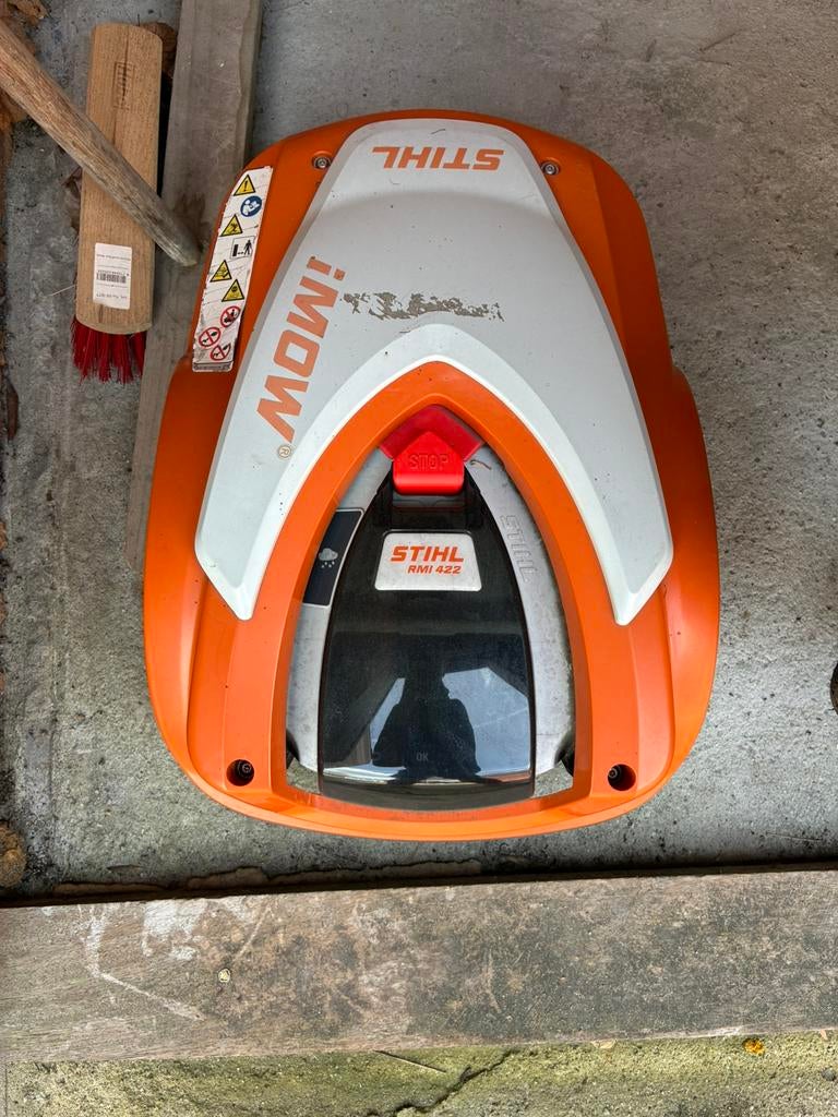 Robotmaaier rmi 422 stihl, Tuin en Terras, Robotmaaiers, Ophalen, Gebruikt, 20 tot 25 cm
