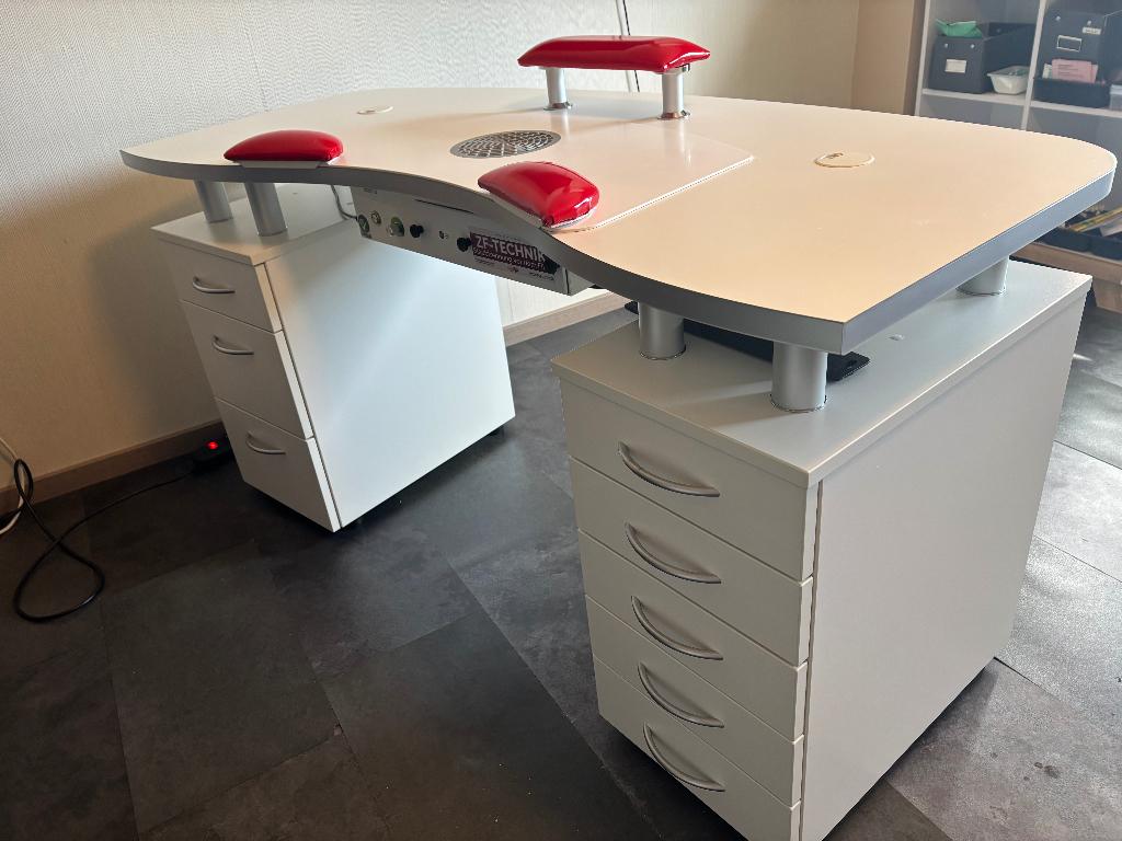 Professionele nageltafel Beauty Ambitions, Diversen, Overige Diversen, Ophalen, Zo goed als nieuw