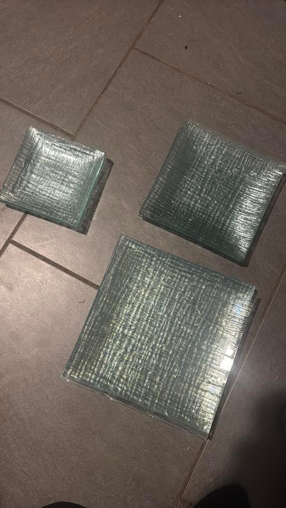 Lot 17 assiettes en verre – parfait état, Maison & Meubles, Cuisine | Vaisselle, Verre, Enlèvement