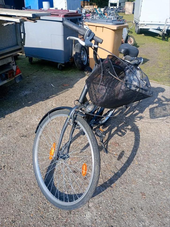 Citybike b-twin Elops 3, Fietsen en Brommers, Fietsen | Dames | Moederfietsen, Gebruikt, Overige merken, Mandje, Versnellingen