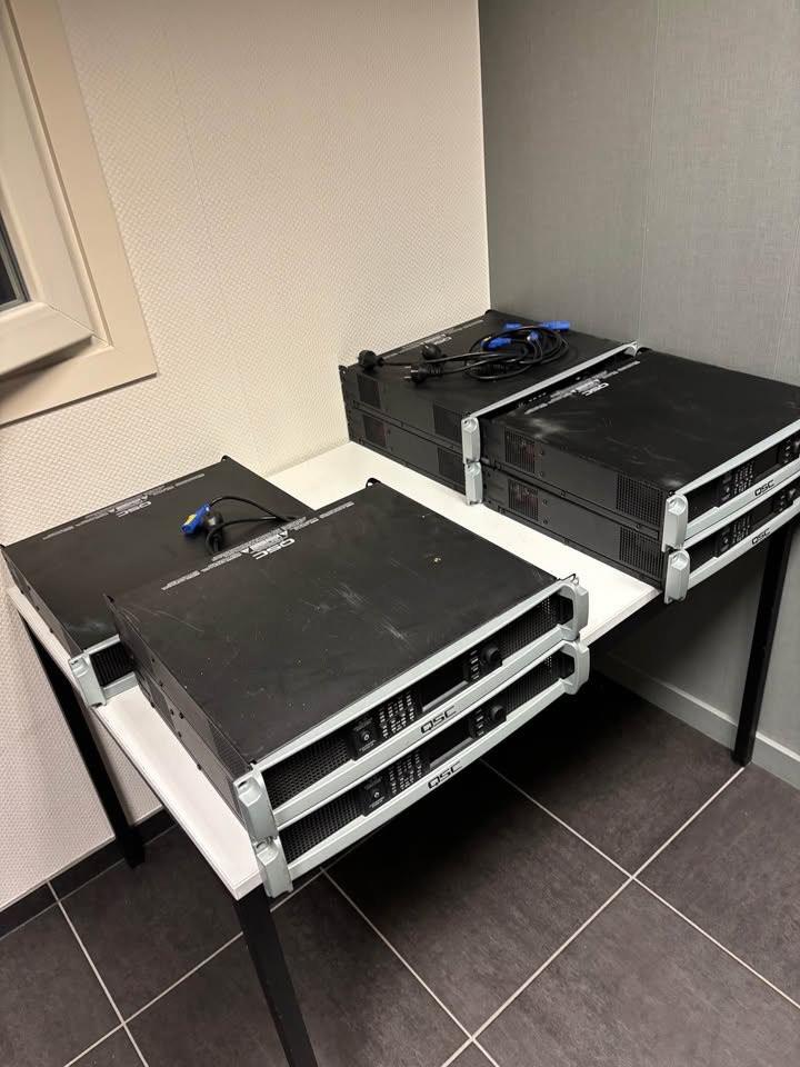 QSC PLD 4.5 te koop ( meerdere stuks), Ophalen of Verzenden, Gebruikt, 120 watt of meer, Overige merken