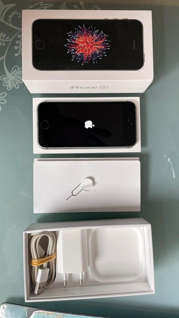 Apple iPhone SE (1e generatie), Telecommunicatie, Mobiele telefoons | Apple iPhone, Overige modellen, Grijs, Ophalen of Verzenden