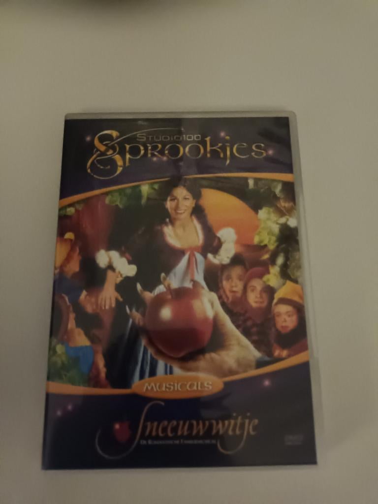 Dvd studio 100 musical Sneeuwwitje, Enlèvement ou Envoi
