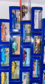 Tin tin collectie kuifje auto's 72 stuks, Antiquités & Art, Art | Lithographies & Sérigraphies, Enlèvement ou Envoi