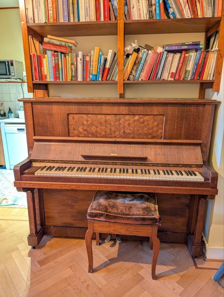 Gratis: mooie buffetpiano van Maison Smets Tournai, Ophalen