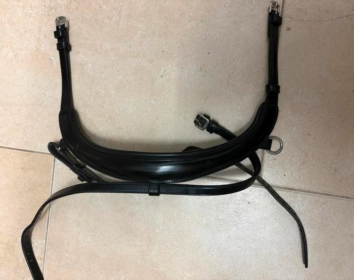 Anatomische neusriem Paladin Cob black PS of Sweden, Dieren en Toebehoren, Paarden en Pony's | Hoofdstellen en Tuigage, Zo goed als nieuw