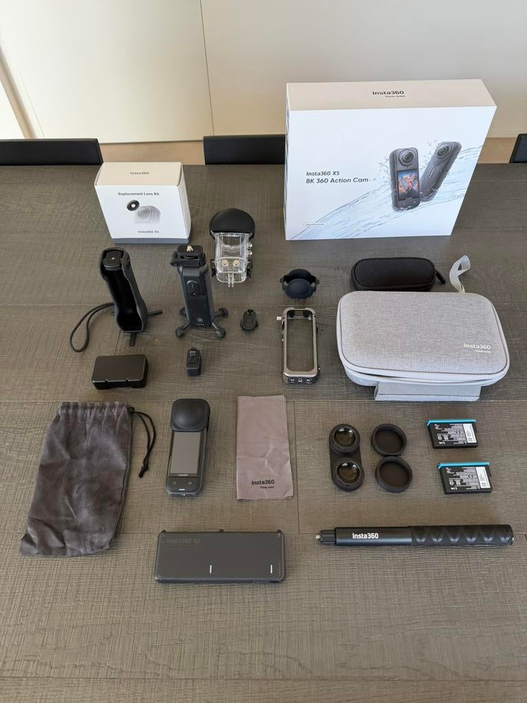Insta360 X5 Essentials bundle + accessoires, Ophalen, Zo goed als nieuw, Overige merken