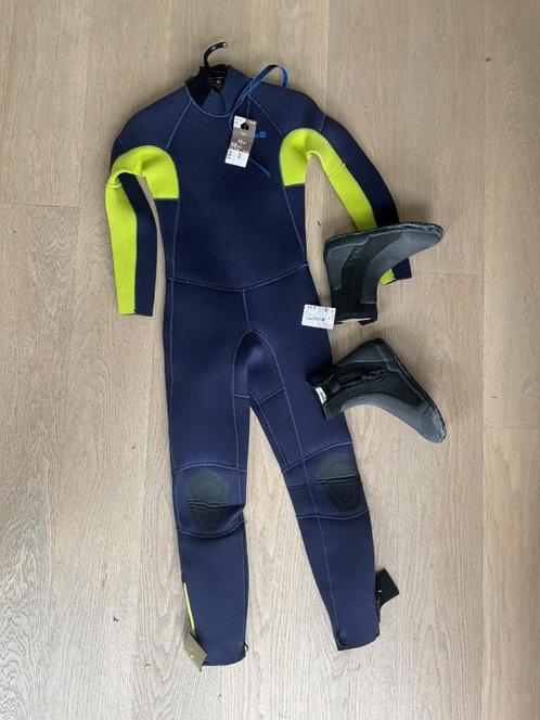 Surfpak kind ongeveer 10 jaar incl. botjes, nieuw, Watersport en Boten, Watersportkleding, Nieuw, Wetsuit, Kind, Ophalen