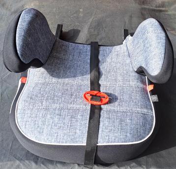 Bijna nieuwe Isofix-stoelverhoger van 22-36 kg beschikbaar voor biedingen