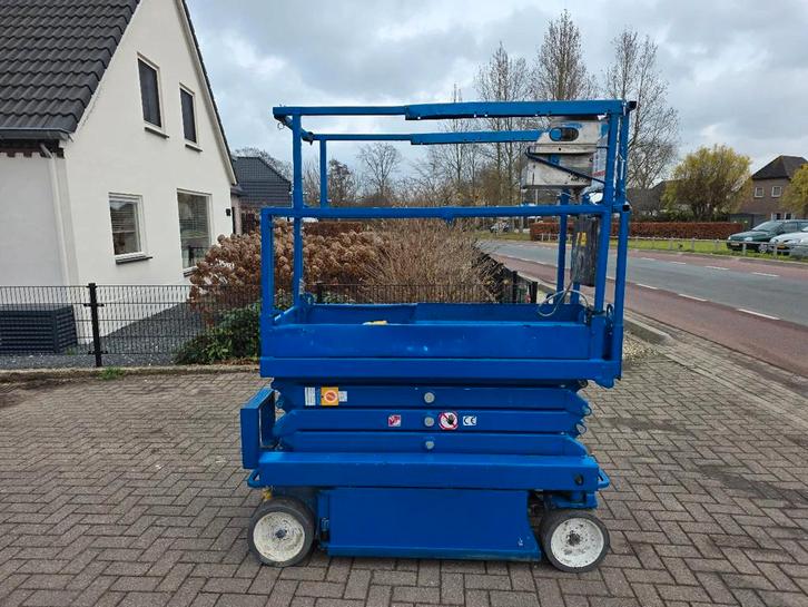 Skyjack 3219 schaarlift hoogwerker 8m 238 uur (bj 2012), Zakelijke goederen, Machines en Bouw | Liften, Steigers en Ladders