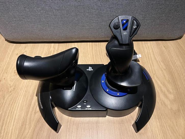 thrustmaster T.FLIGHT HOTAS 4, Games en Spelcomputers, Spelcomputers | Sony Consoles | Accessoires, Zo goed als nieuw, PlayStation 4