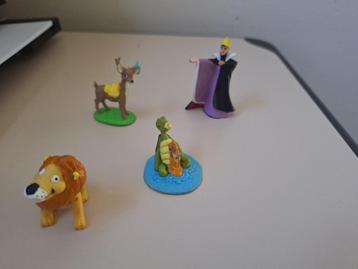4 miniatuurfiguurtjes sprookjes beschikbaar voor biedingen