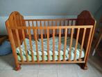 Lit barreaux bébé ( Évolutif ) + Matelas et linge de lit, Enfants & Bébés, Berceaux & Lits, Enlèvement, Comme neuf, Lit