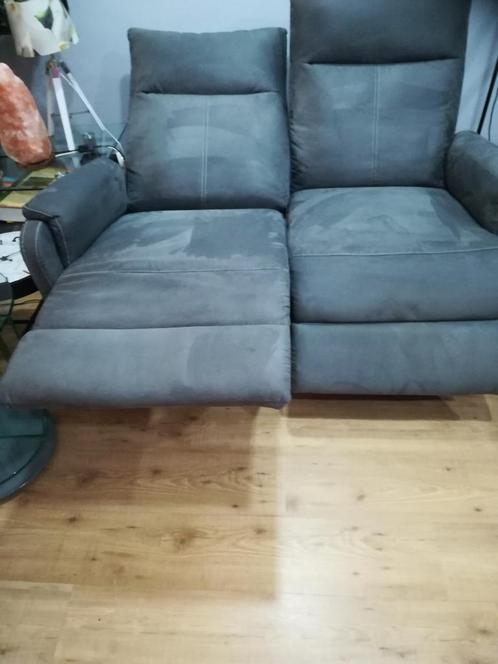 2 Relax banken en 1 relax stoel in grijs imitatieleer, Huis en Inrichting, Zetels | Zetels, Zo goed als nieuw, Rechte bank, Tweepersoons