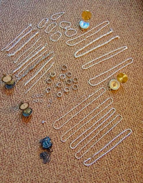 47 bijoux 200€ !! Premier arrivé premier servi, Handtassen en Accessoires, Kettinghangers, Nieuw