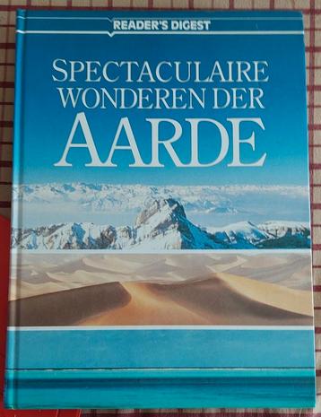 De spectaculaire wonderen der aarde m beschikbaar voor biedingen