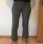 Pantalon de sport femme, Vêtements | Femmes, Vêtements de sport, Enlèvement, Porté