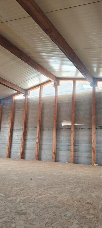 Sandwichpanelen onder en boven alu-afwerking 90mm dik beschikbaar voor biedingen