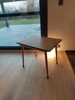Petite table ou petit bureau. VINTAGE,  années 60., Maison & Meubles, Comme neuf, Enlèvement ou Envoi