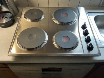 Taque électrique WHIRLPOOL neuve beschikbaar voor biedingen