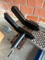 Motobrugje, Motoren, Ophalen
