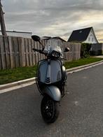Vespa sprint, Fietsen en Brommers, Ophalen, Overige modellen, Klasse A (25 km/u), Zo goed als nieuw