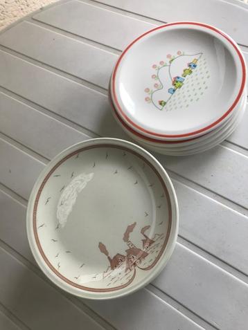 Assiettes à dessert (dia : 19 cm) beschikbaar voor biedingen