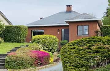 Maison à vendre à Hoves, 4 chambres beschikbaar voor biedingen