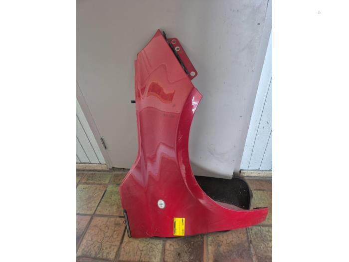 Scherm rechts-voor van een Fiat 500 (164), Auto-onderdelen, Carrosserie, Fiat, Gebruikt, 3 maanden garantie, Ophalen of Verzenden