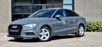 Audi A3   30 TFSI * BERLINE * GARANTIE * OVERNAME MOGELIJK *, Auto's, Voorwielaandrijving, 4 deurs, Stof, Euro 6