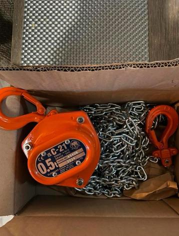 Handtakel 0,5 ton 3 meter nieuw beschikbaar voor biedingen