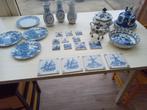 Delfs blauwe tegeltjes, schotels, vaasjes, Antiek en Kunst, Antiek | Keramiek en Aardewerk, Ophalen