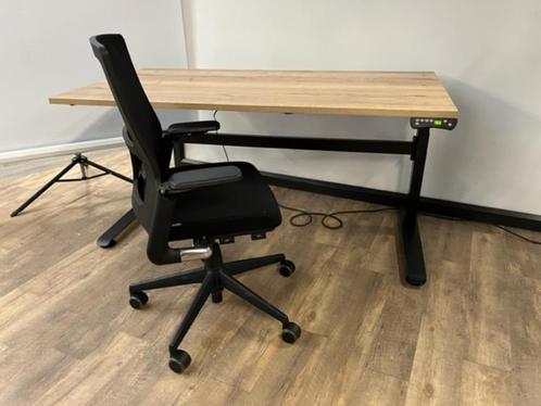 Elektrisch verstelbaar zit sta bureau zwart, Computers en Software, Laptoptafels, Ophalen
